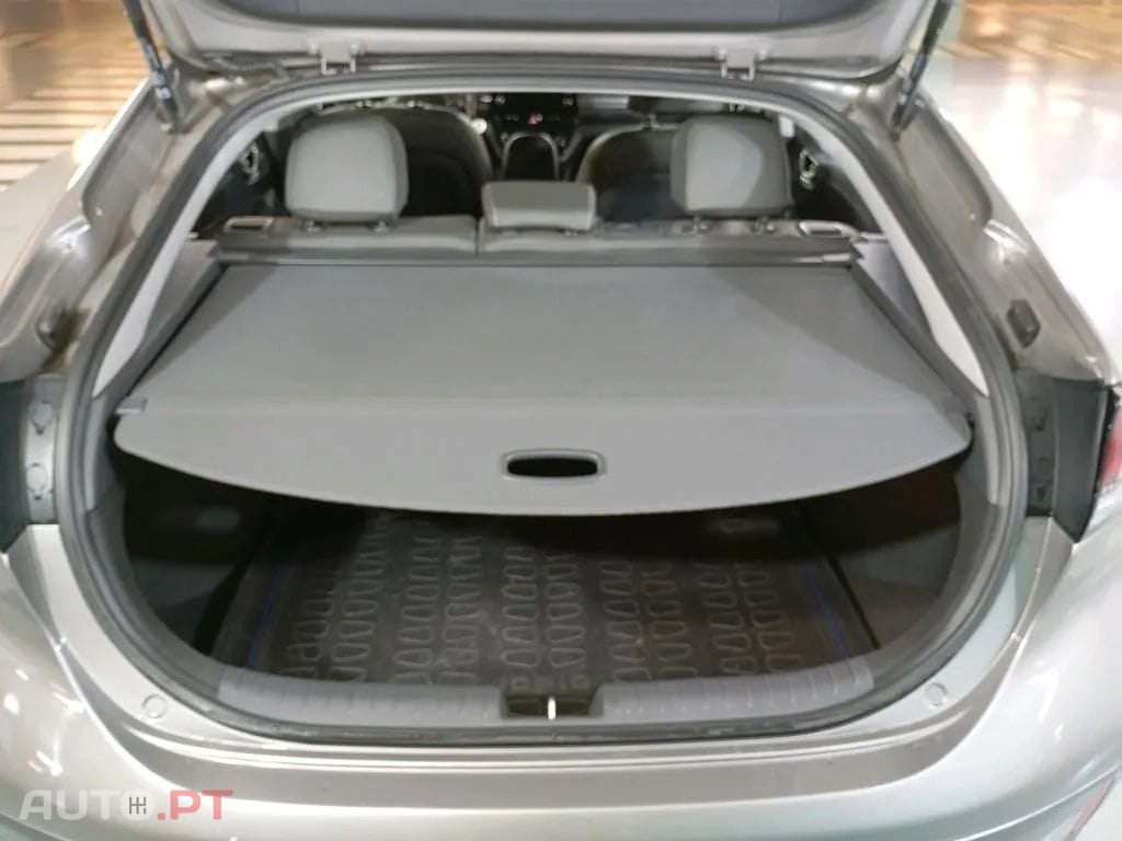 Hyundai Ioniq 1.6 GDI HEV