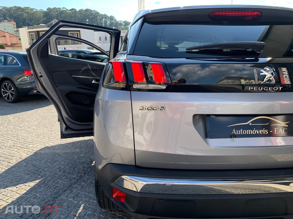 Peugeot 3008 1.5 BlueHDi Active