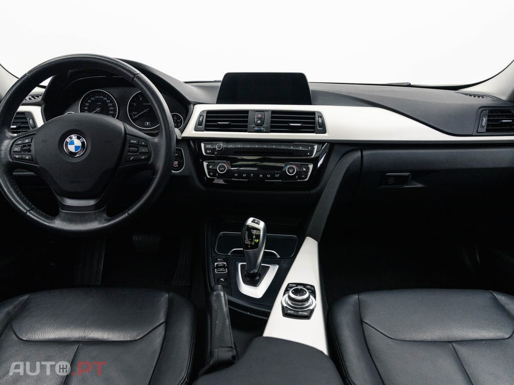 BMW 320 d Auto