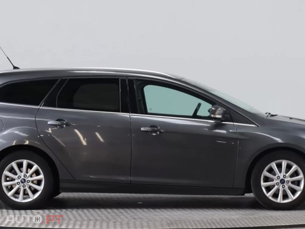 Ford Focus SW 1.0 SCTi Titanium