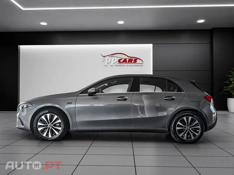 Mercedes-Benz A 250 Hybrid EQ Power