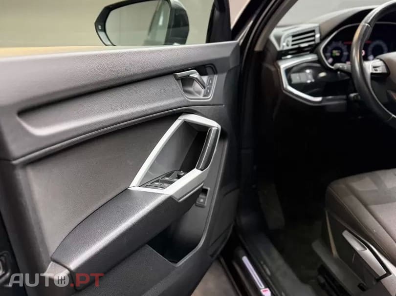 Audi Q3 1.4 TFSIe S-Line