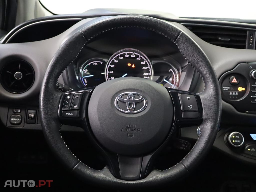 Toyota Yaris 1.5 Híbrido Comfort