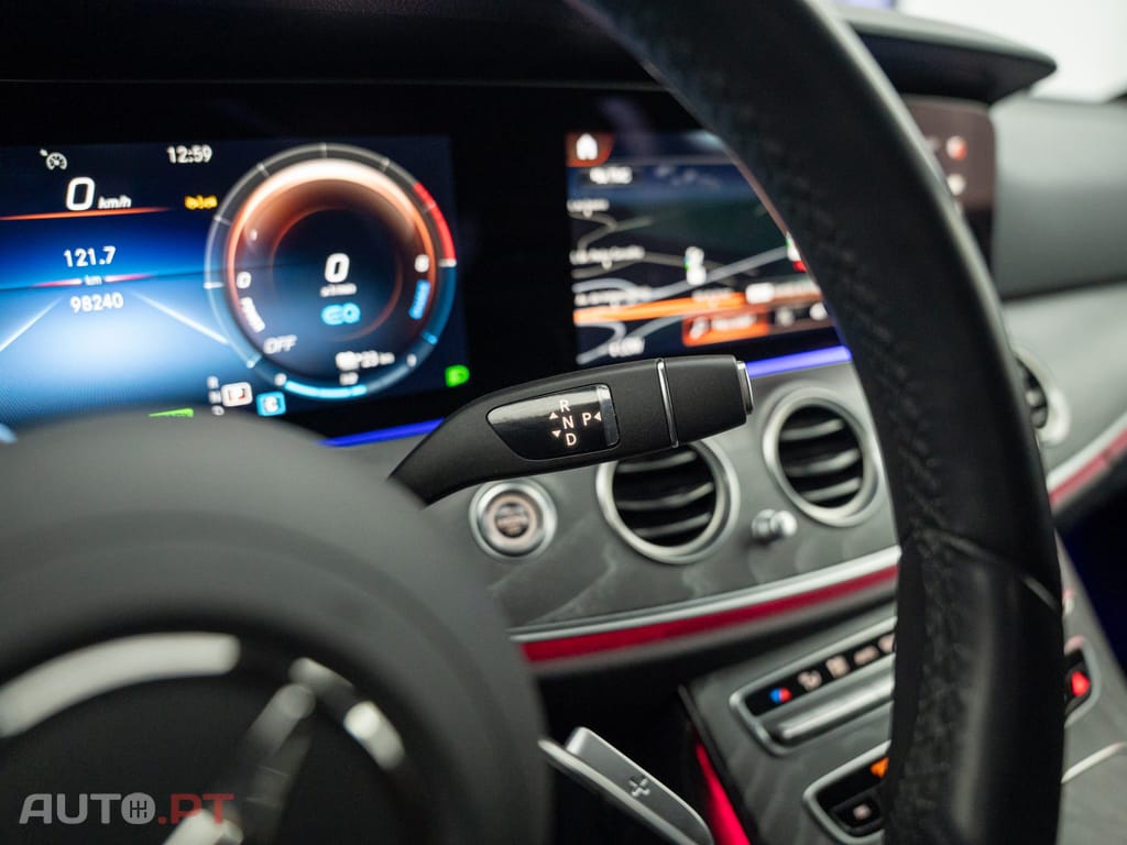 Mercedes-Benz E 300 de Avantgarde