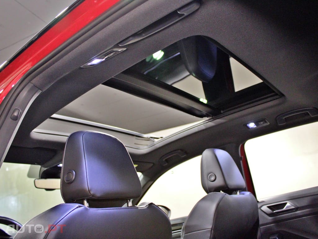 Volkswagen T-Roc 2.0 TDI R-Line DSG