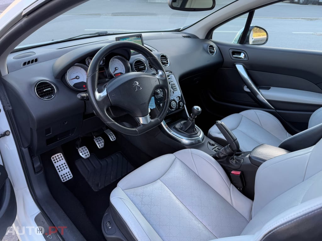 Peugeot 308 CC 2.0 HDi Roland Garros