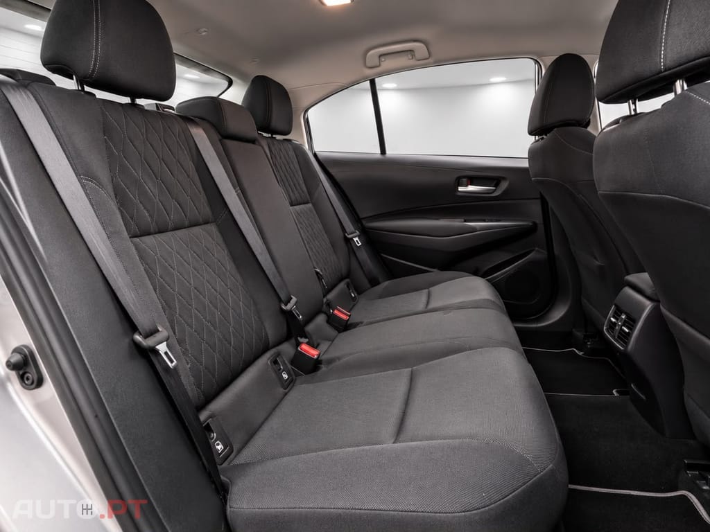 Toyota Corolla 1.8 Hybrid Exclusive