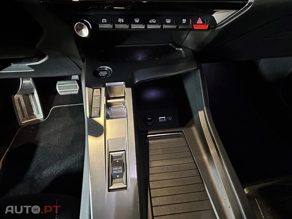 Peugeot 408 1.6 Hybrid GT e-EAT8