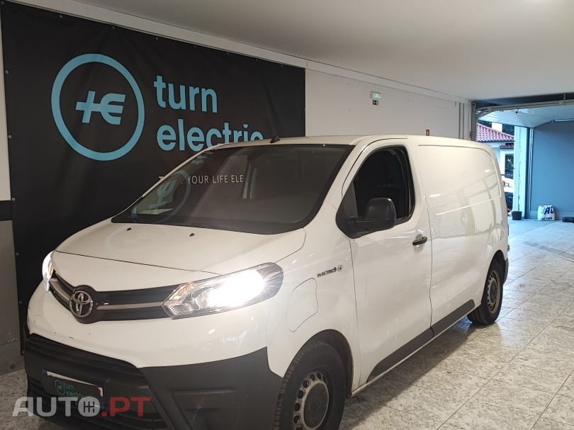 Toyota Proace Verso ELECTRIC FOURGON RC21 MEDIUM 75KWH BUSINESS