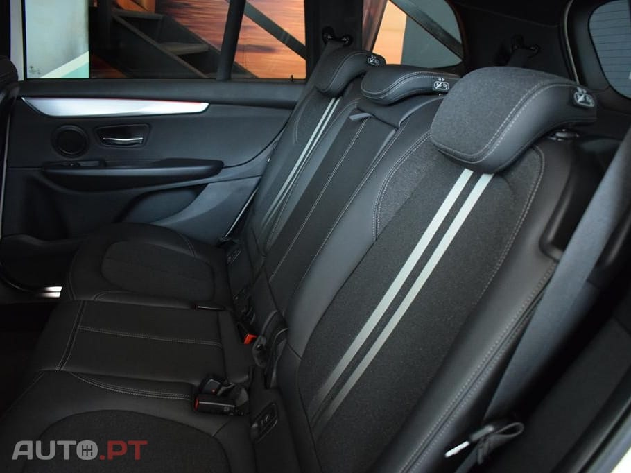 BMW 216 d 7L Line Sport