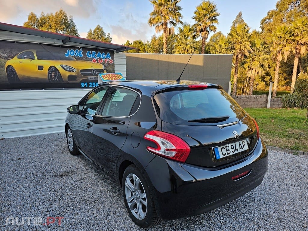 Peugeot 208 1.2 PureTech Active