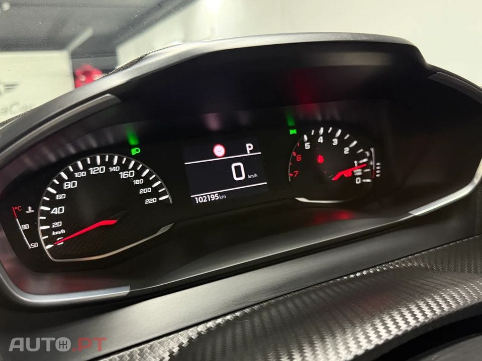 Peugeot 208 PureTech 100 EAT8 Active Pack