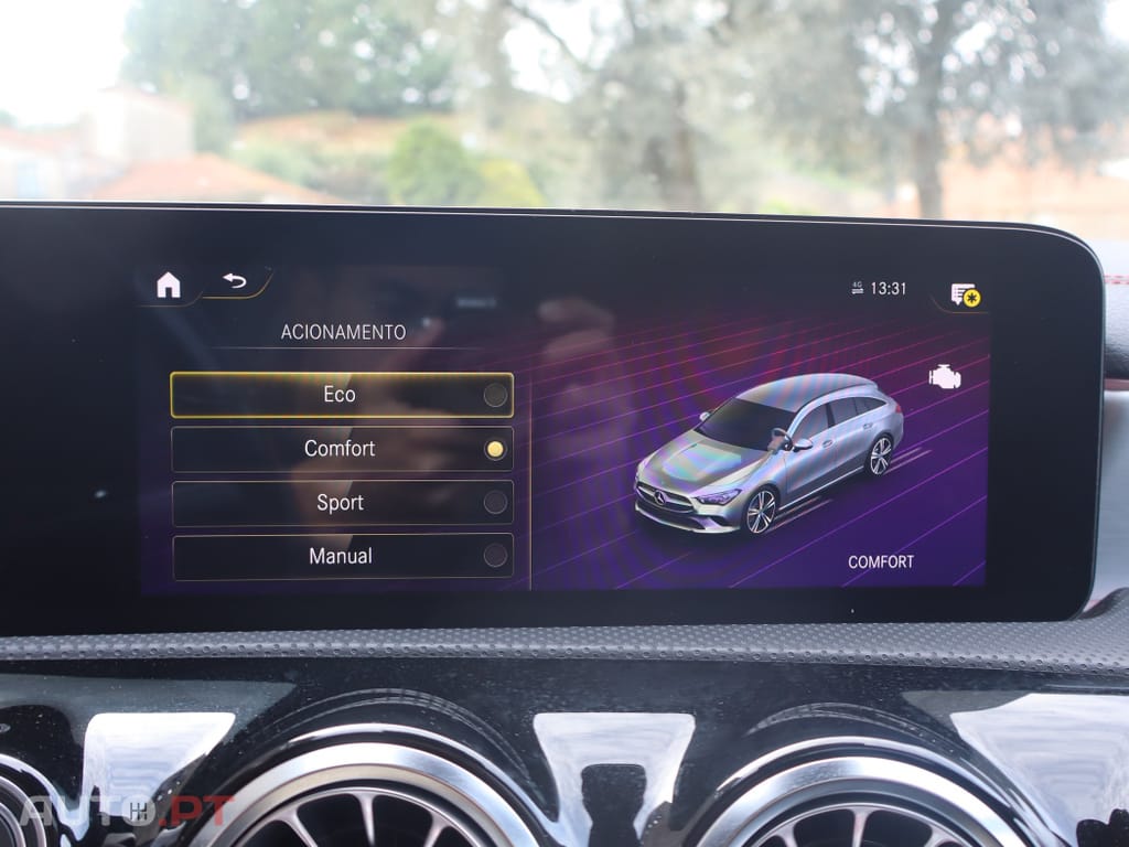 Mercedes-Benz CLA 180 d Shooting Brake AMG Premium Plus