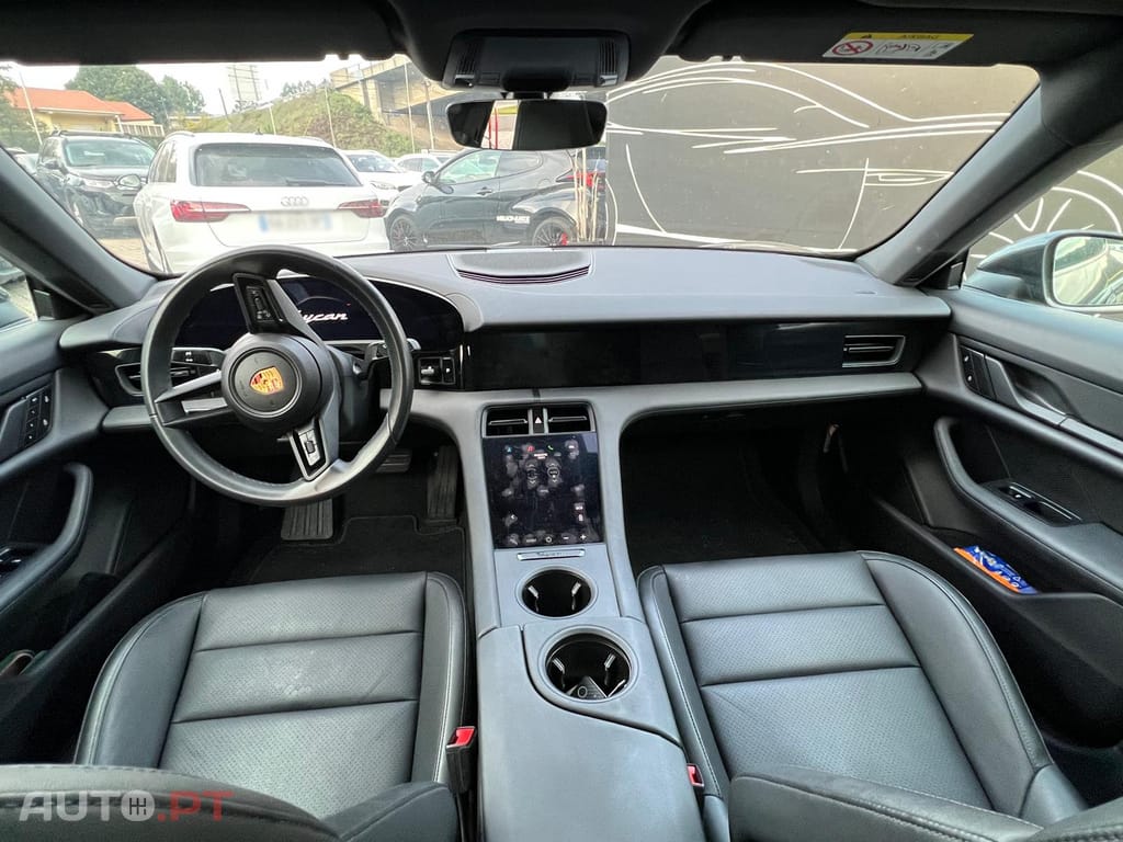 Porsche Taycan Bateria Performance Plus