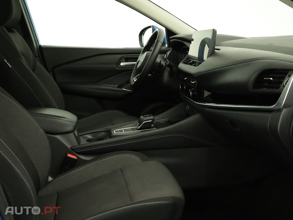 Nissan Qashqai Qashqai 1.3 DIG-T N-Connecta LED Xtronic
