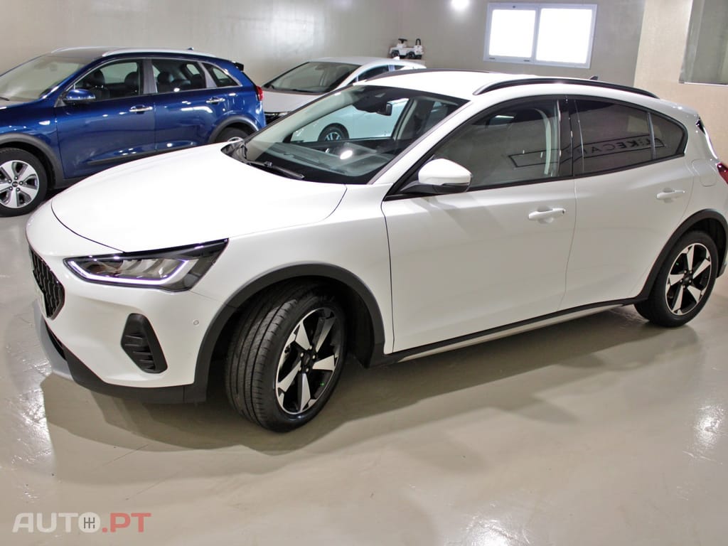 Ford Focus 1.0 EcoBoost MHEV Active X