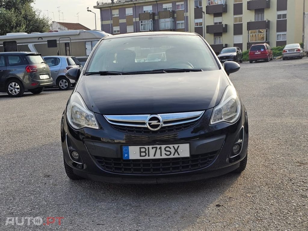 Opel Corsa 1.3 CDTi All Black
