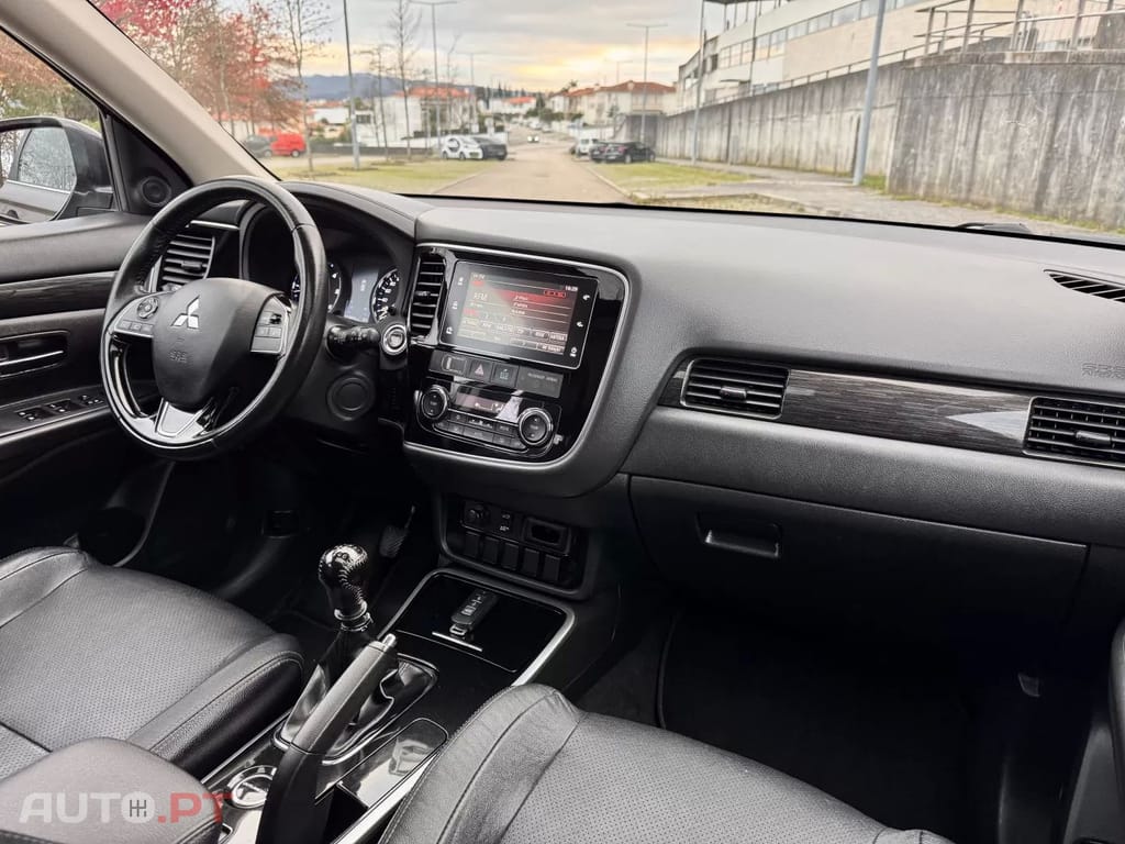 Mitsubishi Outlander 2.2 DI-D Intense