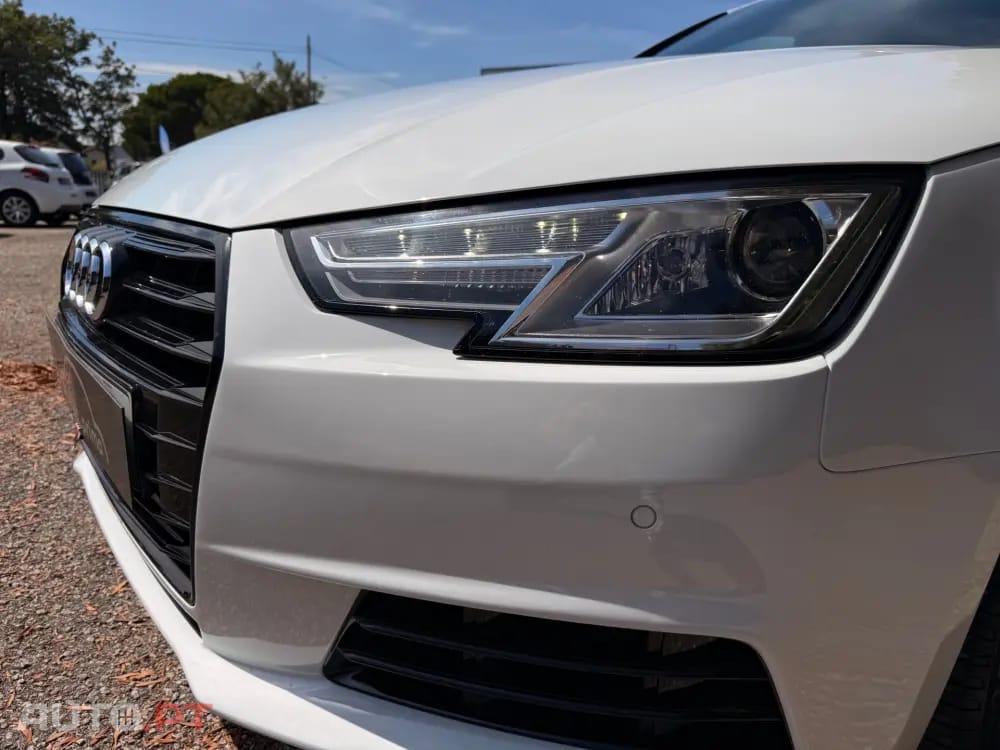 Audi A4 Avant 2.0 TDI DPF S line Sport Pack