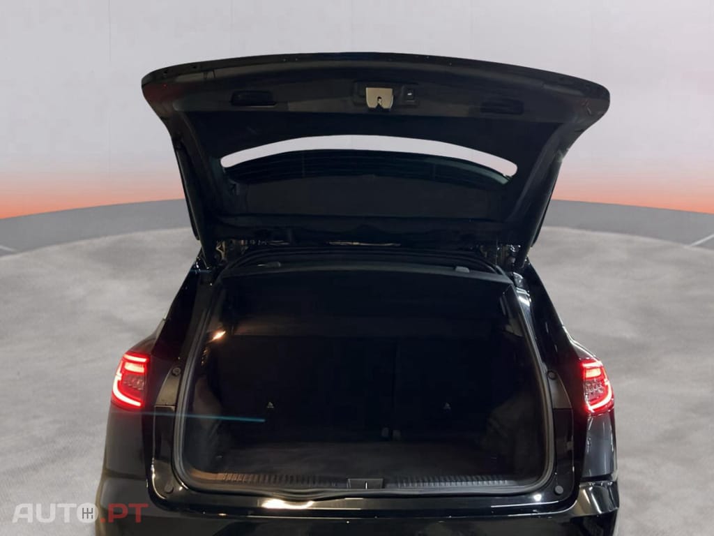 Renault Austral 1.3 E-Tech Iconic