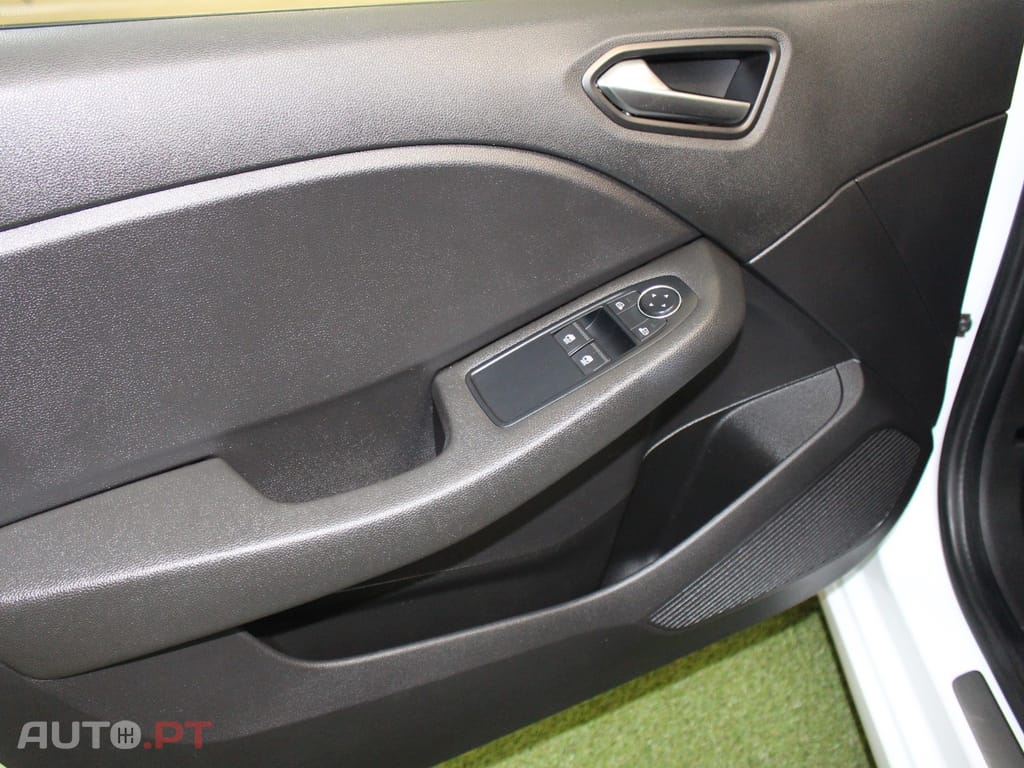 Renault Clio 1.0 TCe Limited Bi-Fuel