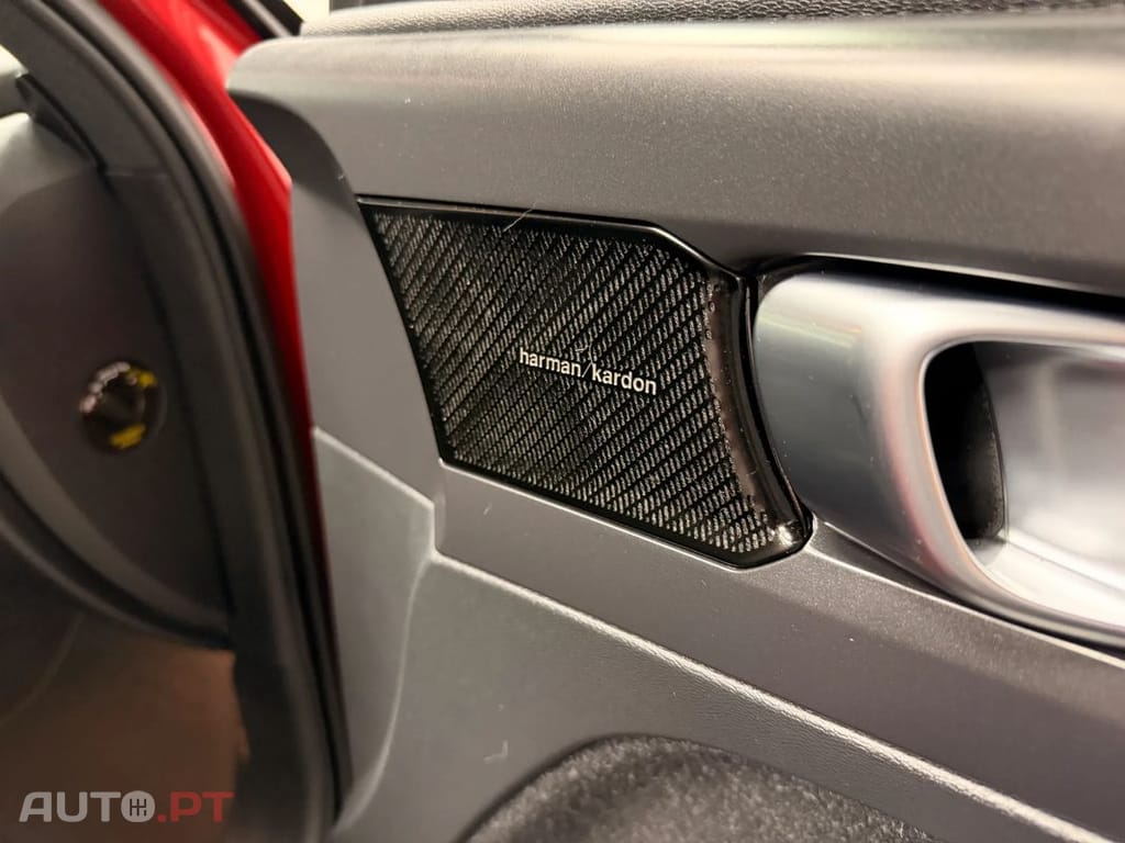 Volvo XC40 P8 AWD Recharge RDesign