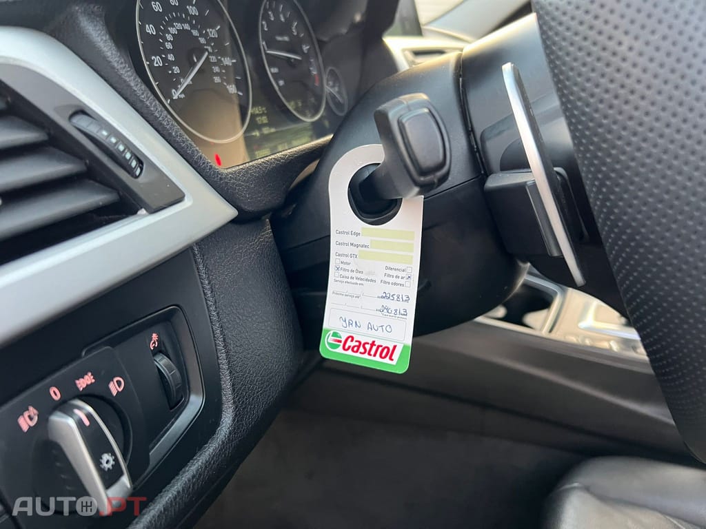 BMW 328 i Auto Line Sport