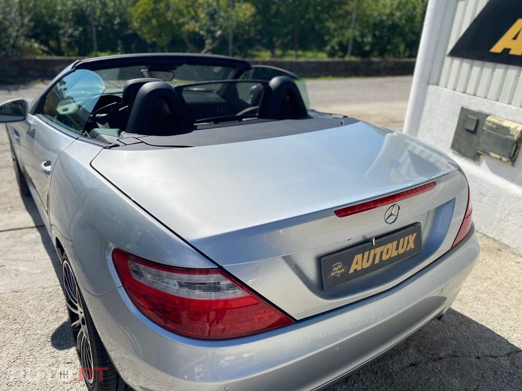 Mercedes-Benz SLK 200 BlueEFFICIENCY Roadster pur