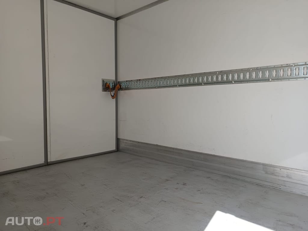 Opel Movano Movano Chassis Cabine Simples 3.5T L4 2.2D 165+ FRIO