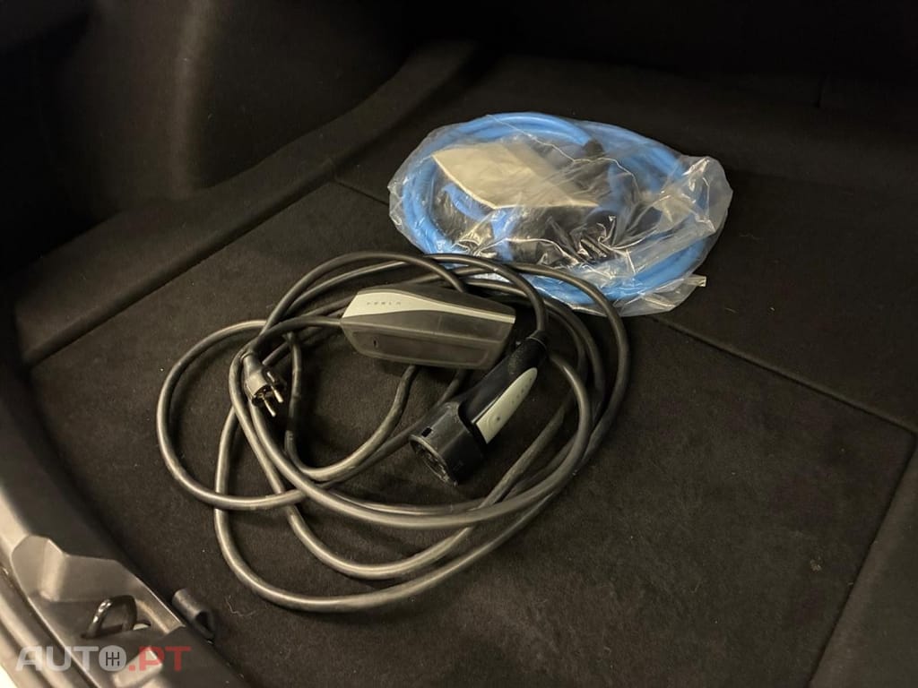 Tesla Model 3 Standard Range Plus RWD