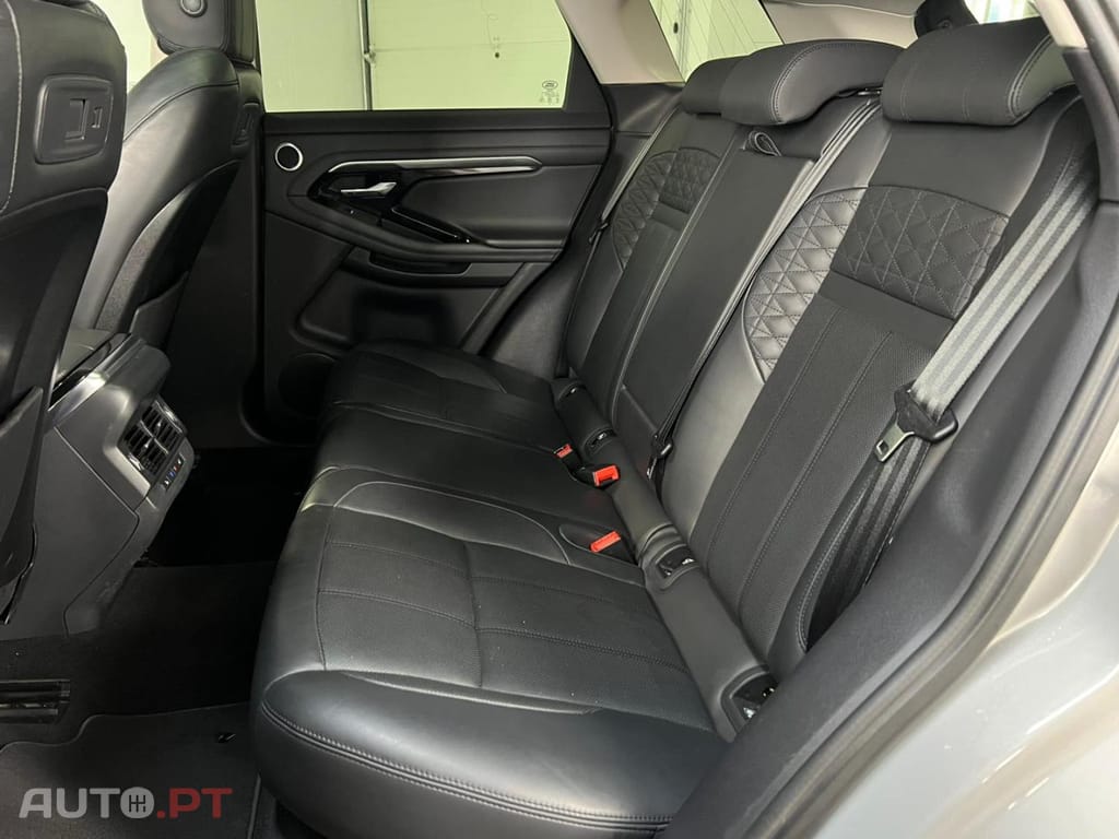 Land Rover Evoque 1.5 I3 PHEV 300 AWD Auto R-Dynamic