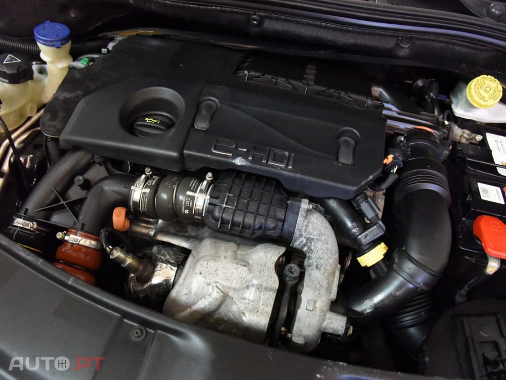 Peugeot 2008 1.6 e-HDi Allure