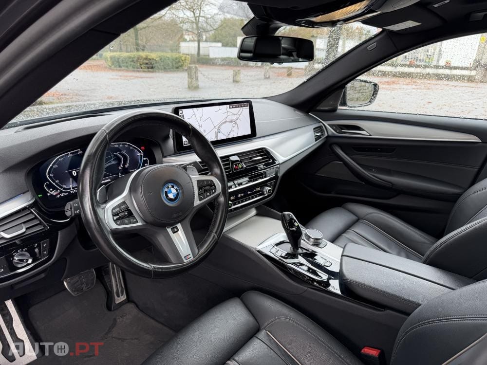 BMW 530 e Pack Desportivo M