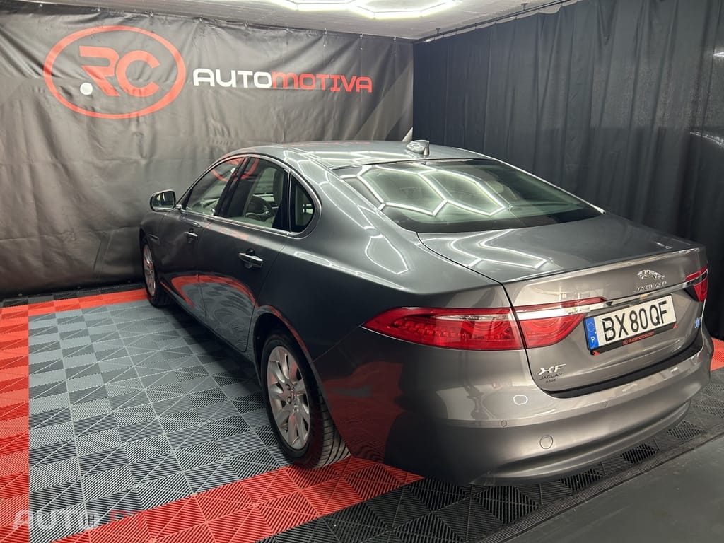 Jaguar XF 2.0 D Prestige Aut.
