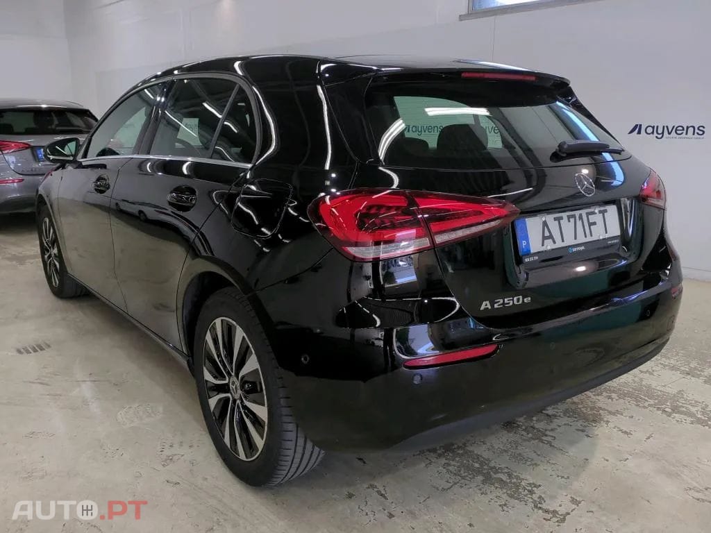 Mercedes-Benz A 250 e Style Plus