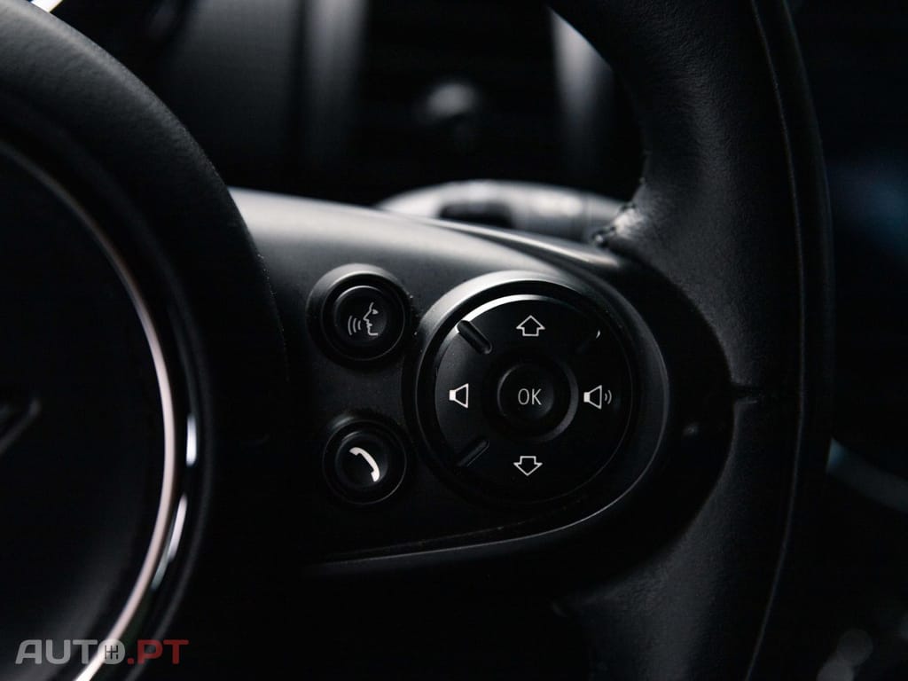 MINI Cooper Cooper D