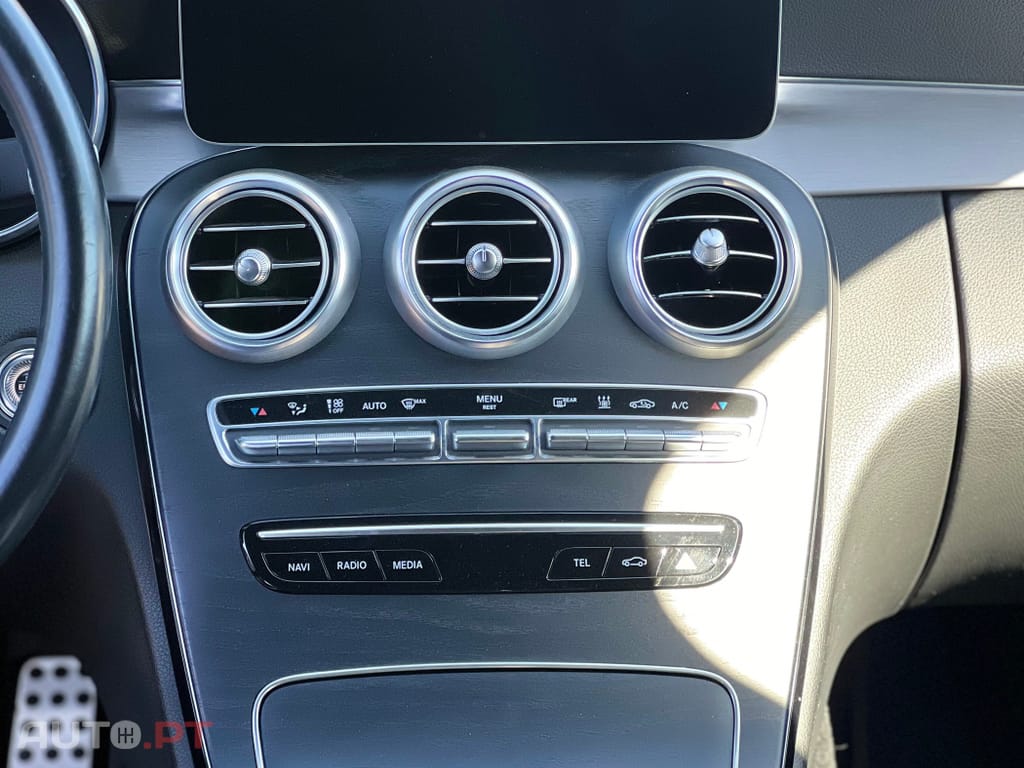 Mercedes-Benz C 300 e AMG Line