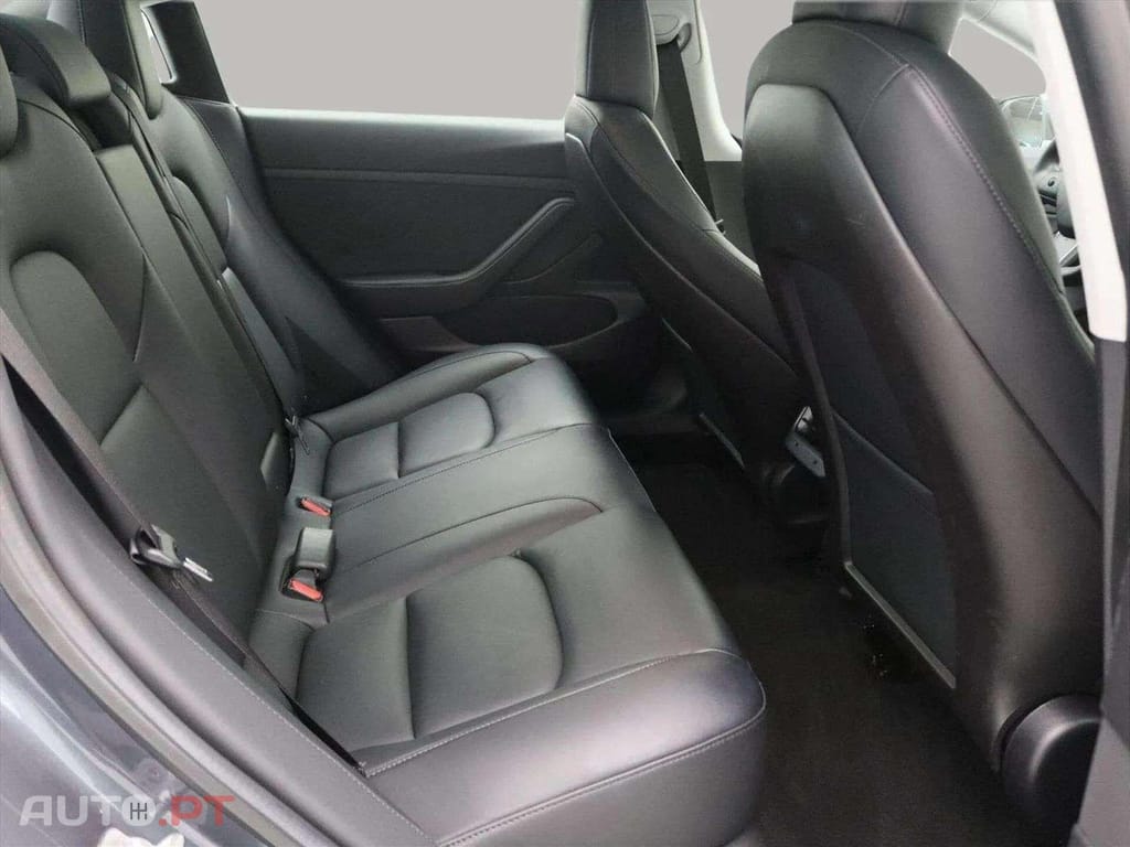Tesla Model 3 I.V.A DEDUTÍVEL  Standard RWD Plus  AUTOPILOT