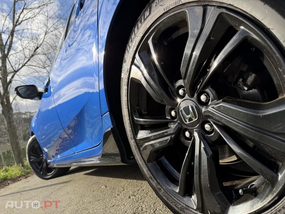 Honda Civic 1.0 i-VTEC Dynamic CVT