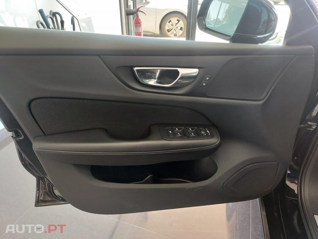 Volvo V60 2.0 T6 AWD TE Inscription Expression