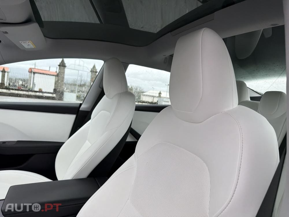 Tesla Model 3 Long Range AWD Dual Motor