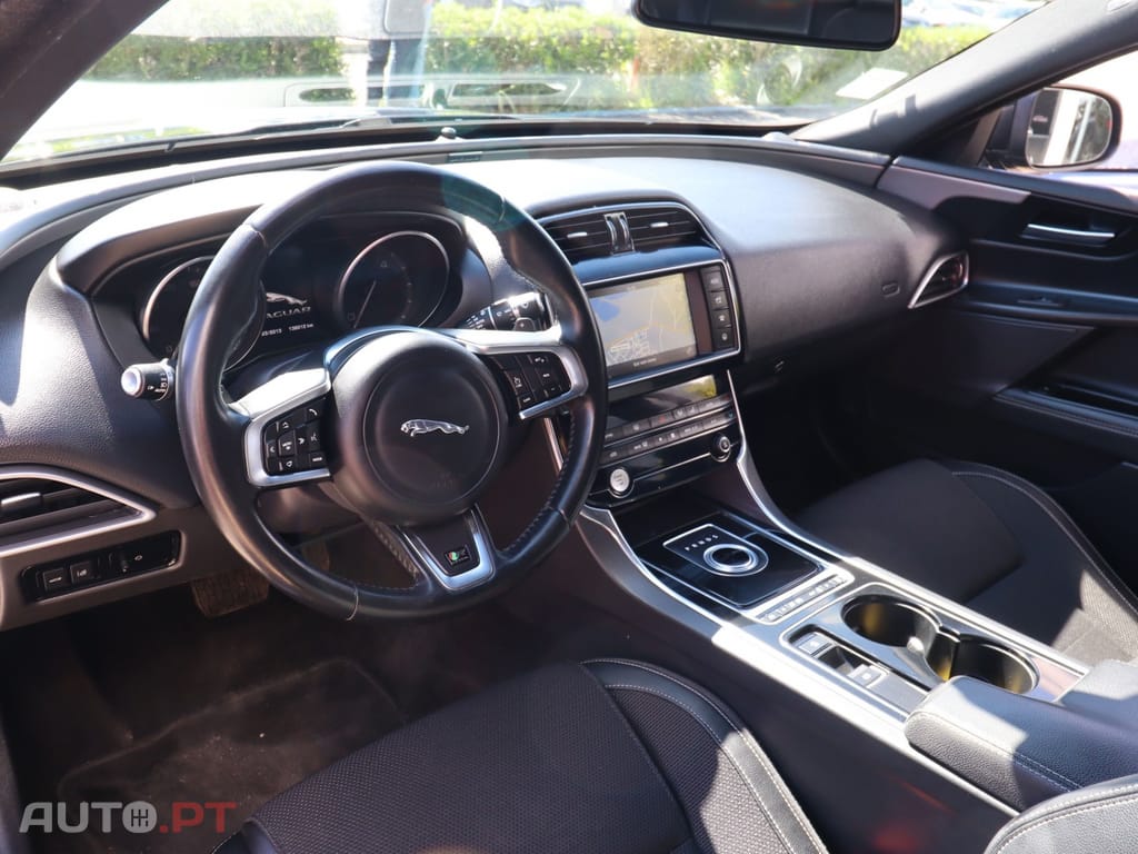 Jaguar XE 2.0 D R-Sport Aut.