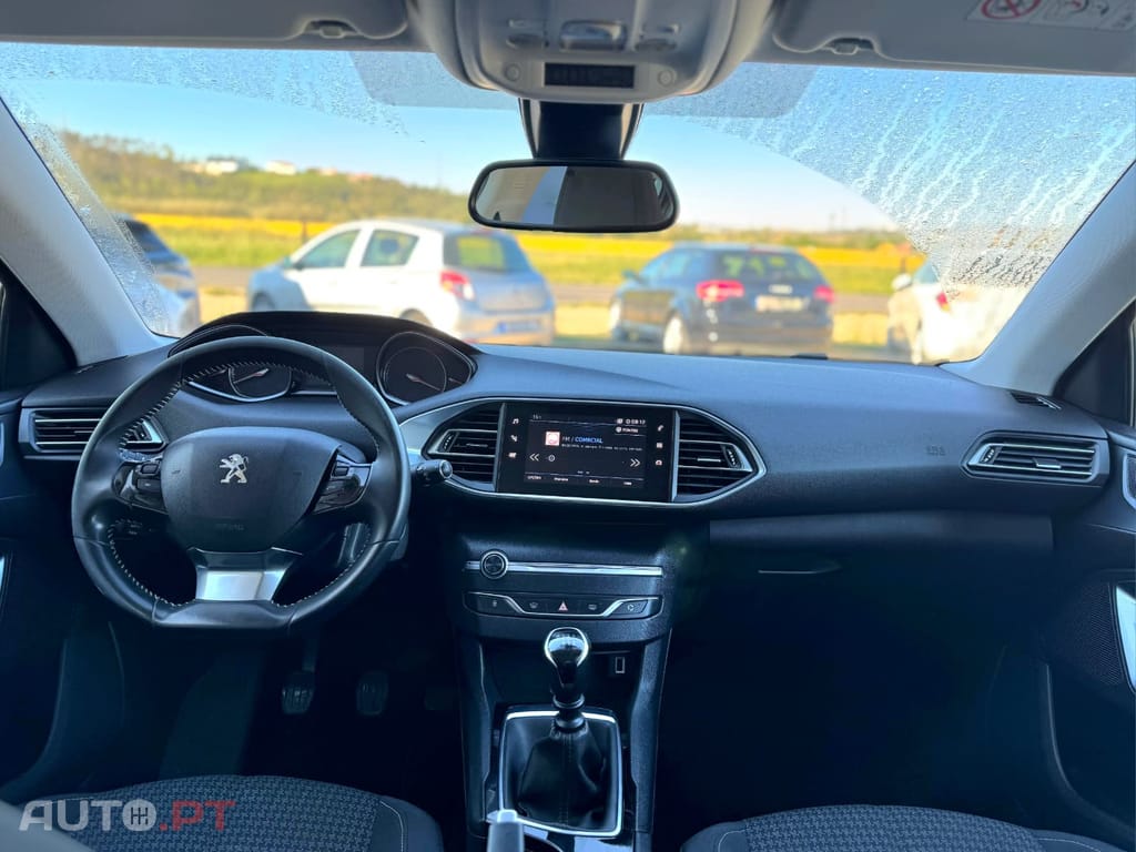 Peugeot 308 1.5 bluehdi