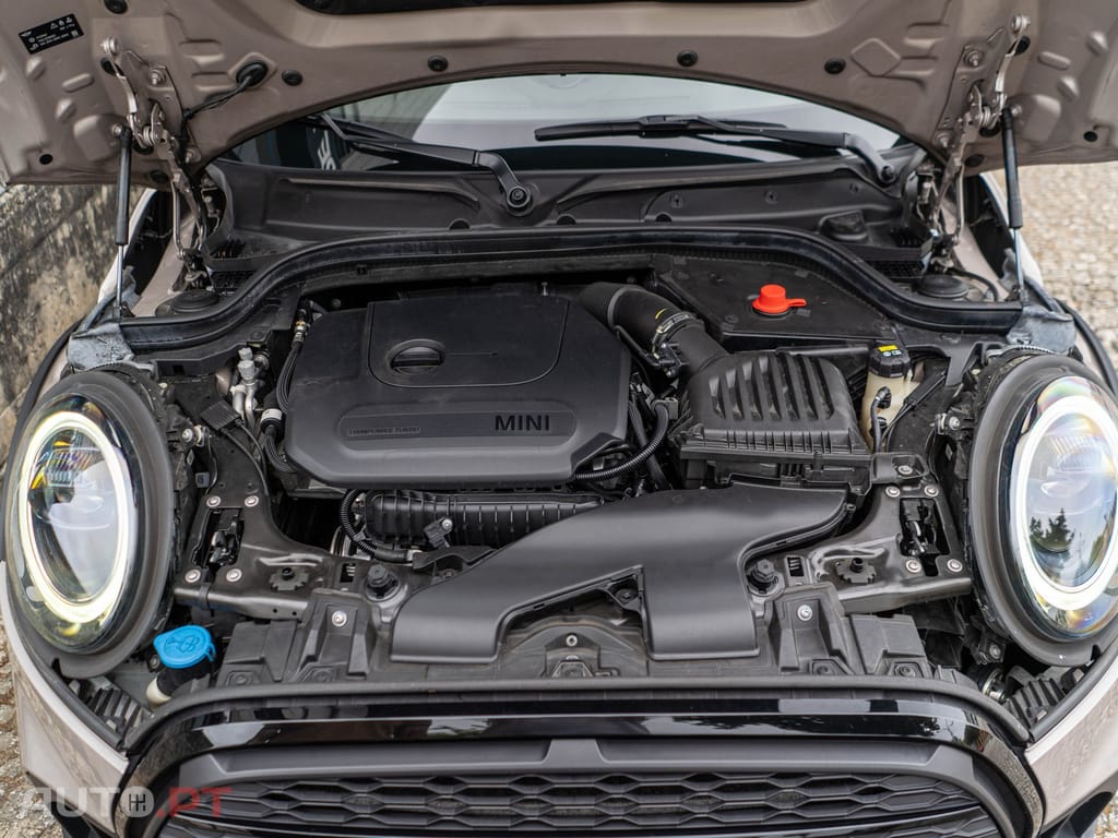 MINI Cabrio Cooper Premium Extra JCW Auto