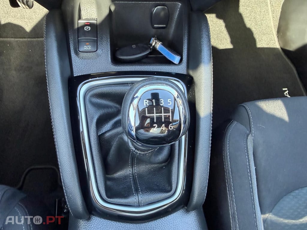 Nissan Qashqai 1.5 dCi N-Connecta J18