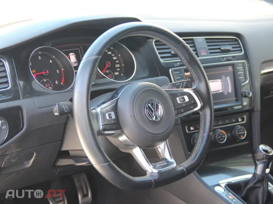 Volkswagen Golf 2.0 TDi GTD