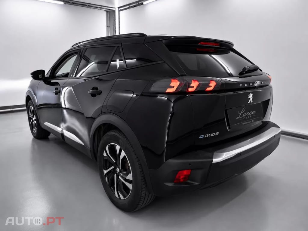Peugeot E-2008 50 kWh Allure
