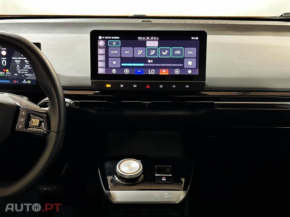 MG MG4 64 kWh Luxury