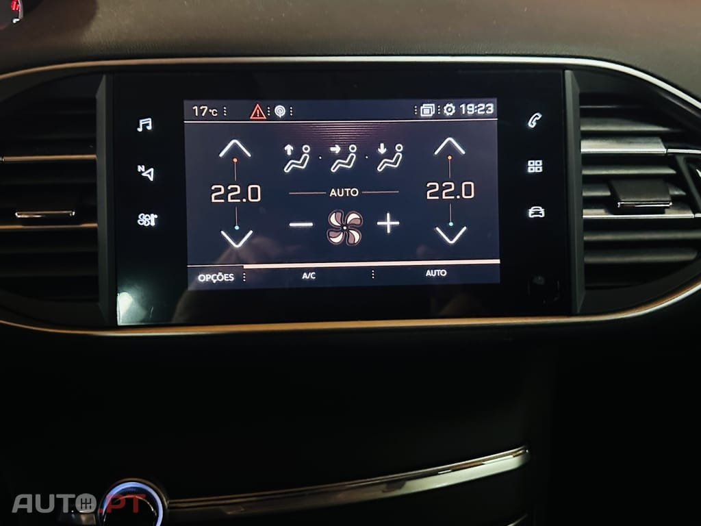 Peugeot 308 1.2 PureTech Allure Full LED EAT8