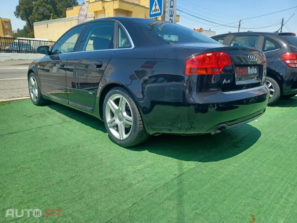 Audi A4 2.0 TDI S-line